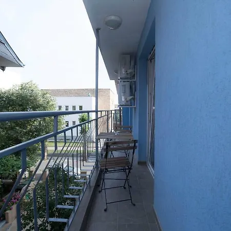Apartment Cherry Garden1 *