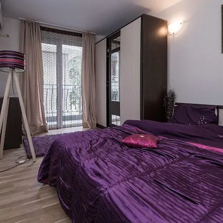Cherry Garden1 Apartment Nesebar